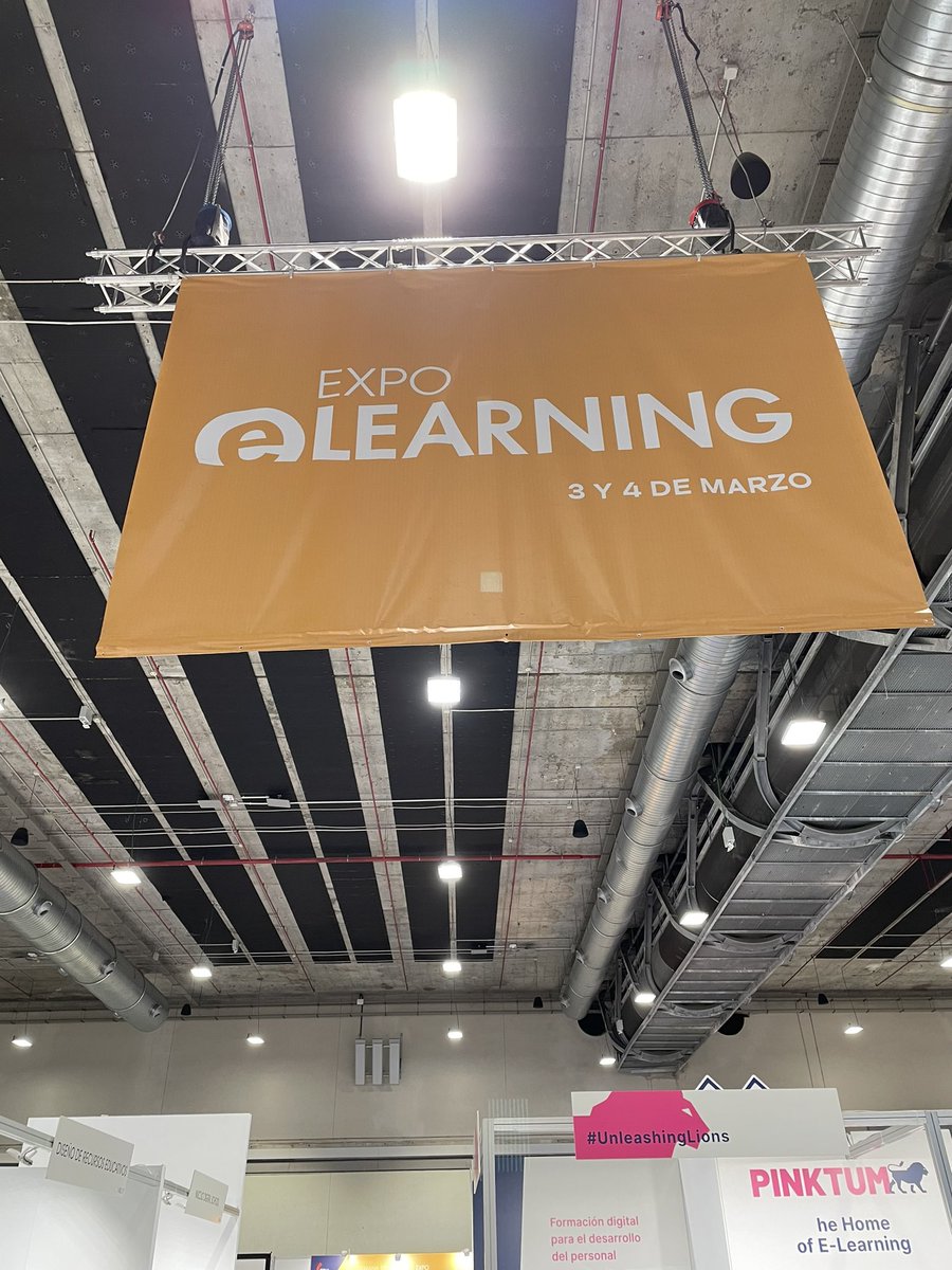 expoelearning's tweet photo. Ya estamos en @expoelearning en pleno montaje para empezar mañana 👍 ¡Te esperamos! https://t.co/Z9OzPMCEQH