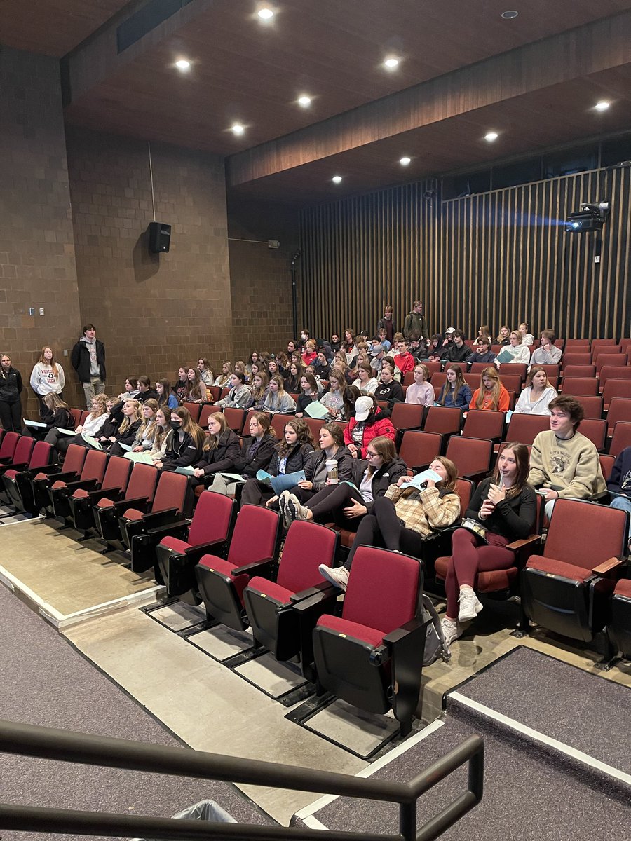 WestonkaDECA's tweet image. Excited to be headed downtown this weekend to present in person at 2022 State @mndeca #MaximixeYourMomemtum