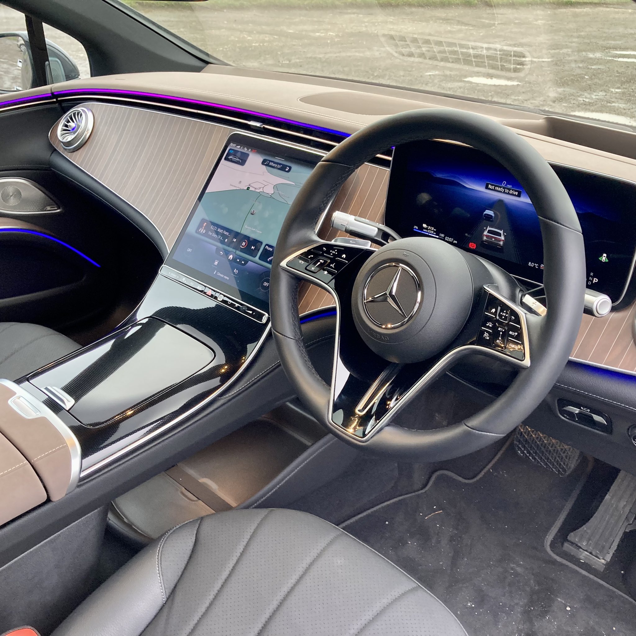 Mercedes eqc hyperscreen deals
