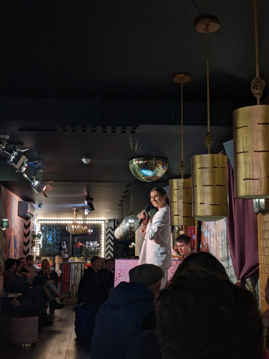 catherinegregs9's tweet photo. I had the most amazing time performing at @mrs_riots last night!! Thank you so much for having me! And what an amazing bunch of performers that I got to sing alongside 💖💖 https://t.co/L2A8rYSVZR