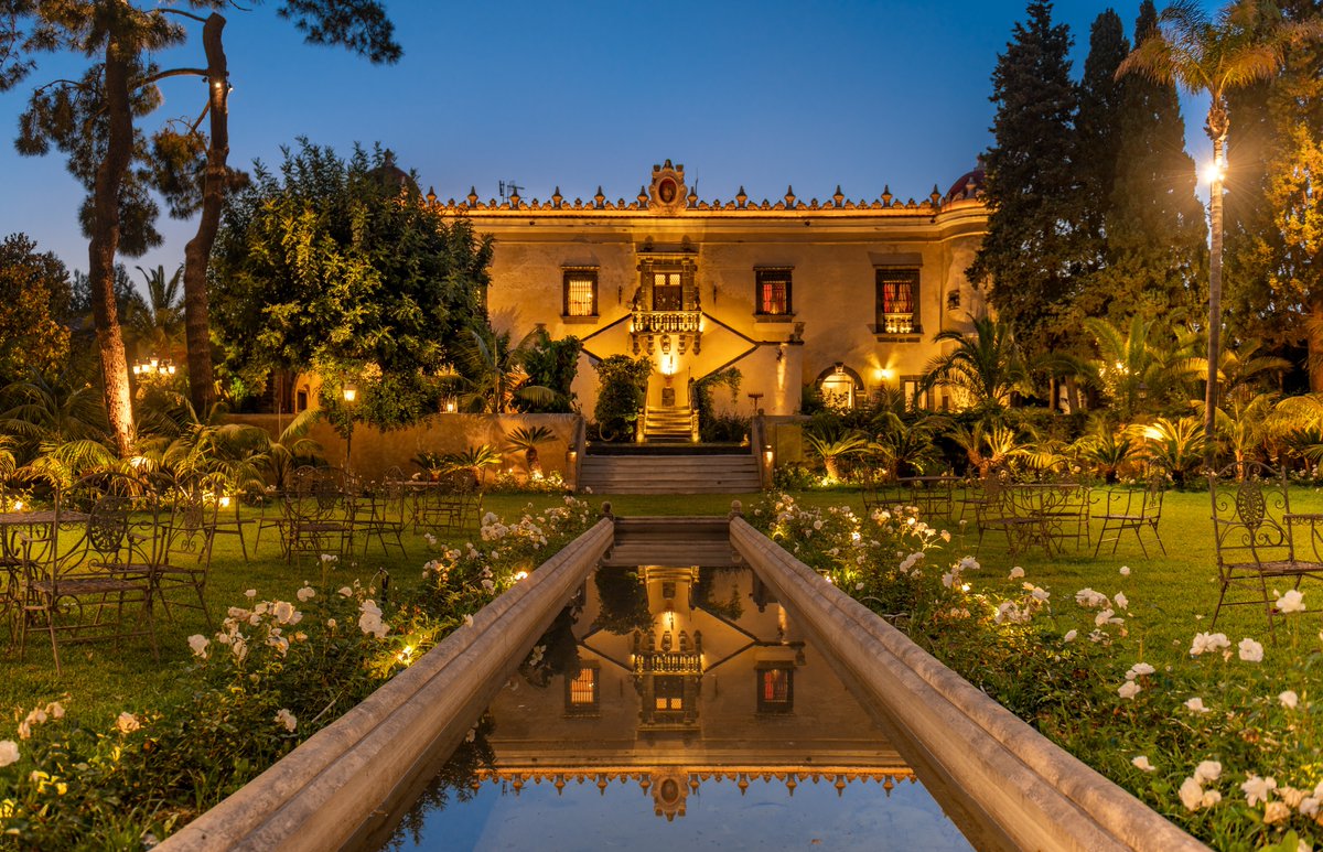 ChineurChateaux's tweet photo. " Già solo l’emozione del racconto di Daniele, del mare in tempesta che ancora oggi restituisce pezzi di quel misterioso evento, fanno viaggiare il mio animo indietro nel tempo."
https://t.co/kiPucmlQQY
e potrai ricevere la #guida alla #valorizzazione delle #dimore #antiche. https://t.co/rEvRDgz5Co