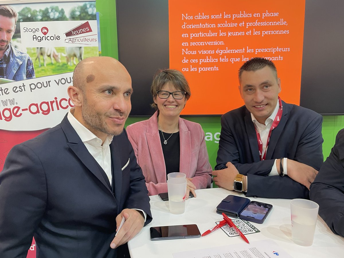 Baitiéh Rami (@baitiehr) on Twitter photo Visite de soutien aux jeunes agriculteurs <a href="/JeunesAgri/">Jeunes Agriculteurs</a> lors mon passage au #Sia2022 Visite de soutien aux jeunes agriculteurs <a href="/JeunesAgri/">Jeunes Agriculteurs</a> lors mon passage au #Sia2022