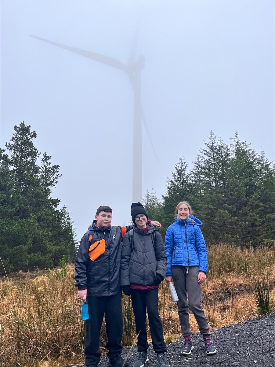 ClaregalwayColl's tweet photo. Our first year students 1H and 1J had another great day with @CBCGeog #wind #renewableenergy https://t.co/96Tca8AkmZ