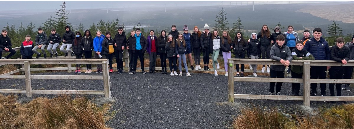 ClaregalwayColl's tweet photo. Our first year students 1H and 1J had another great day with @CBCGeog #wind #renewableenergy https://t.co/96Tca8AkmZ