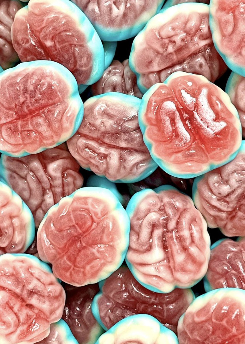 lovefunhub's tweet photo. Honestly just wishing I could dig my teeth into these rn 😩😩 #candy #chrisevans #heycandy https://t.co/QltWpOLrVY