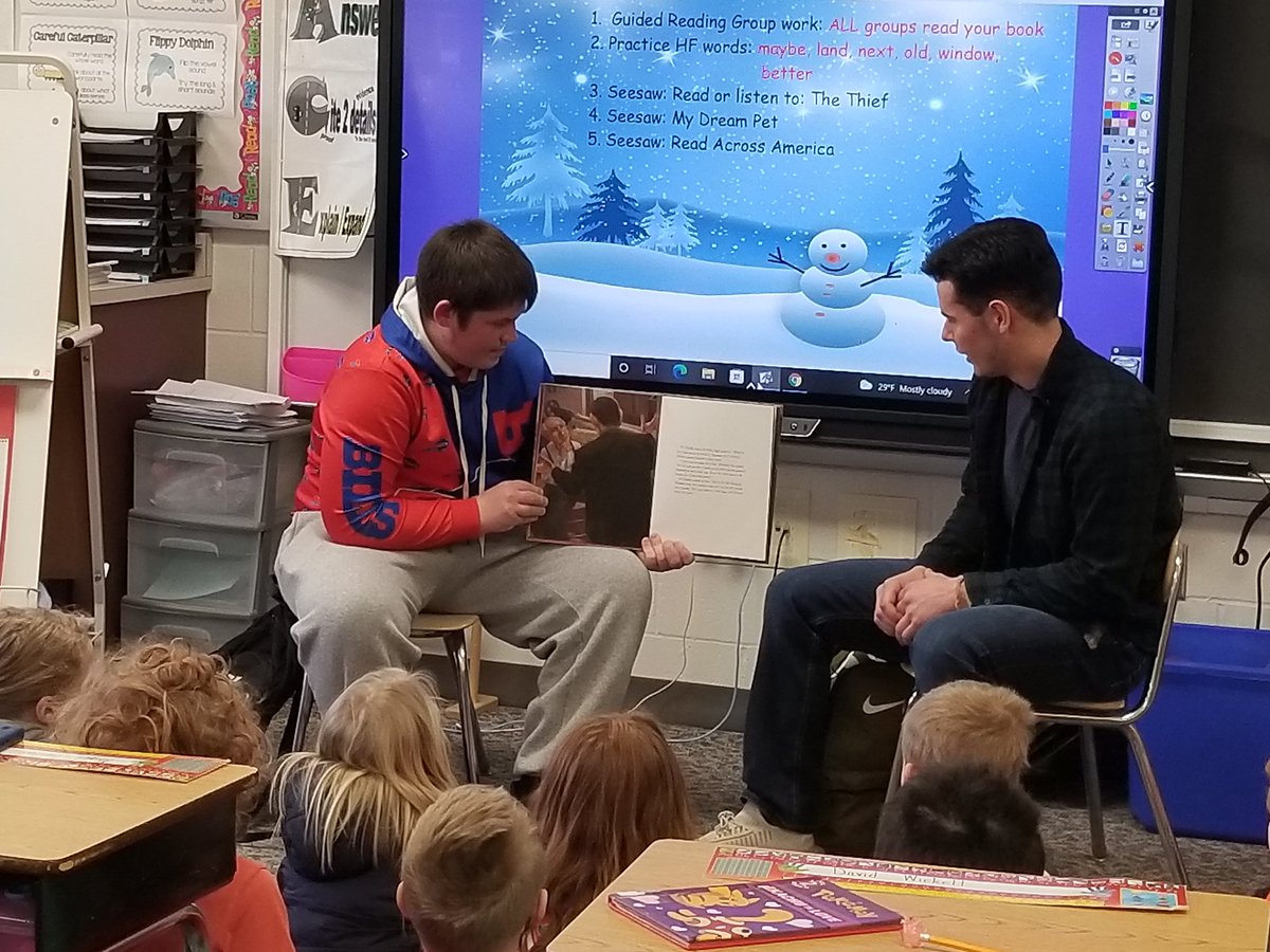 MadonnaFigura's tweet photo. Reading Across America @WellsvilleCSD https://t.co/Vfob8Qu6rH