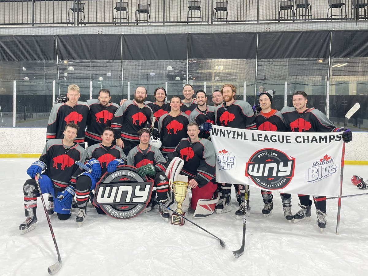 MSOinvestor's tweet photo. My fiancé, niece and nephew came out to watch the boys win a championship! @RiverWorksBFLO 

#RiverworksChamps #OutdoorHockey #UncleEric https://t.co/63EuZJWSr1