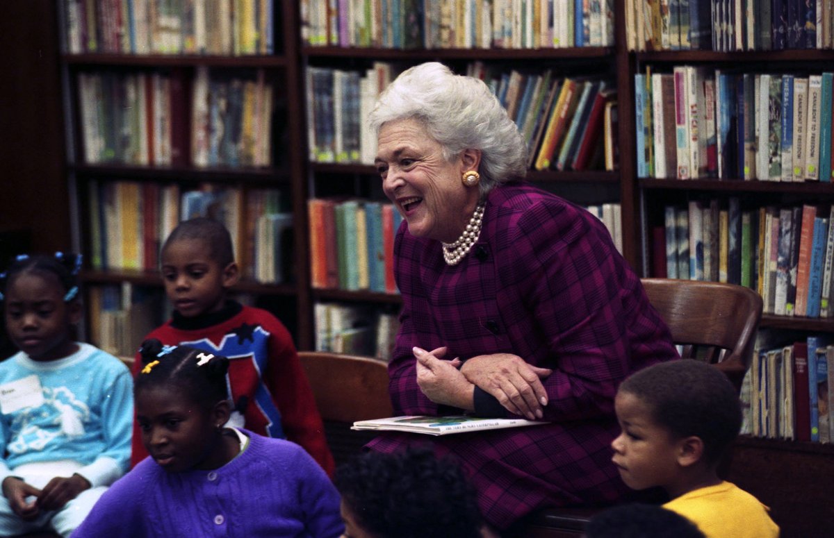 BushFdn's tweet photo. On #ReadAcrossAmerica Day, we remember Barbara Bush. As First Lady, Mrs. Bush brought literacy to the attention of our country, calling it “the most important issue we have.” She devoted her life to promoting literacy for all. 

Photo Credit:@Bush41Library https://t.co/HtxipX4UDQ