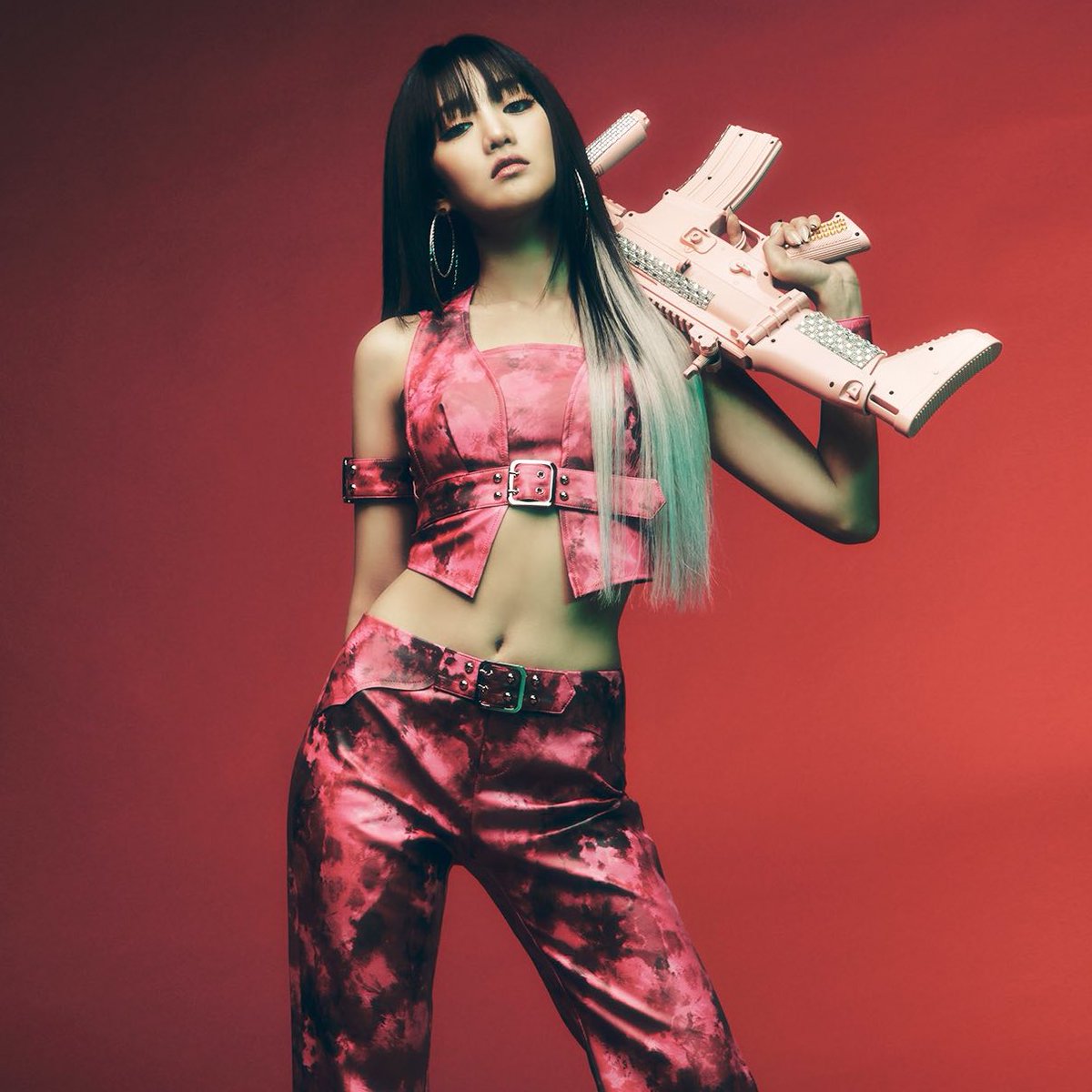 джи айдл участницы минни. юци джи айдол. Gidle uh oh. Wei кпоп группа. группа джи айдл.