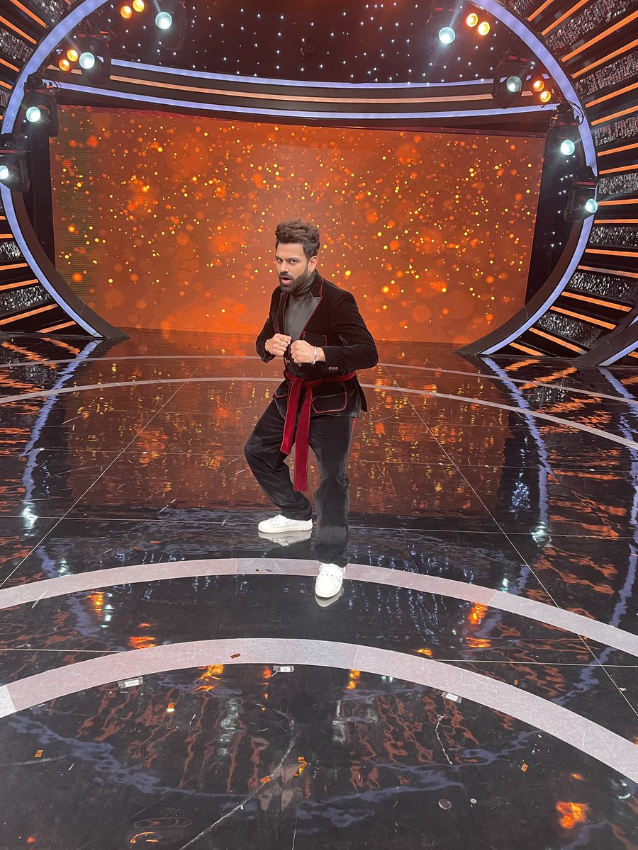 Sreeram_singer's tweet photo. Samurai in making 🤣
Outfit by : @enigma_xclusive 
Styled by : @zeeshanaliazam
#src #sreeramachandra https://t.co/b0dDt3VWHX