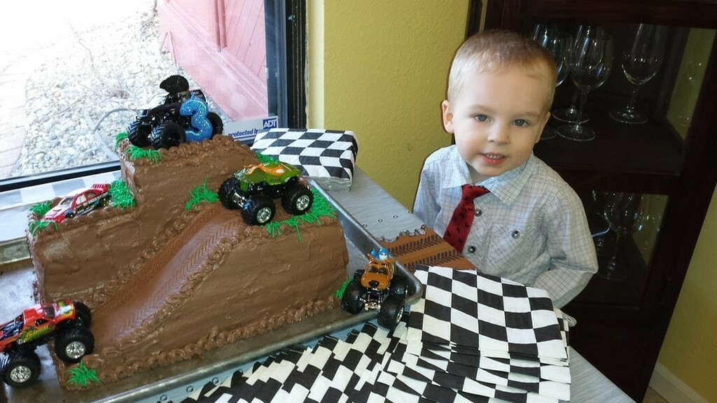 EmbroideryOnDem's tweet image. Day 4 being a Grandparent,I was nominated  by Slade Hagan Dietz 
10 days 1 photo no explanation. Every day I will nominate a new Grandma!! Today I nominate Cathy Bailey-Maxwell