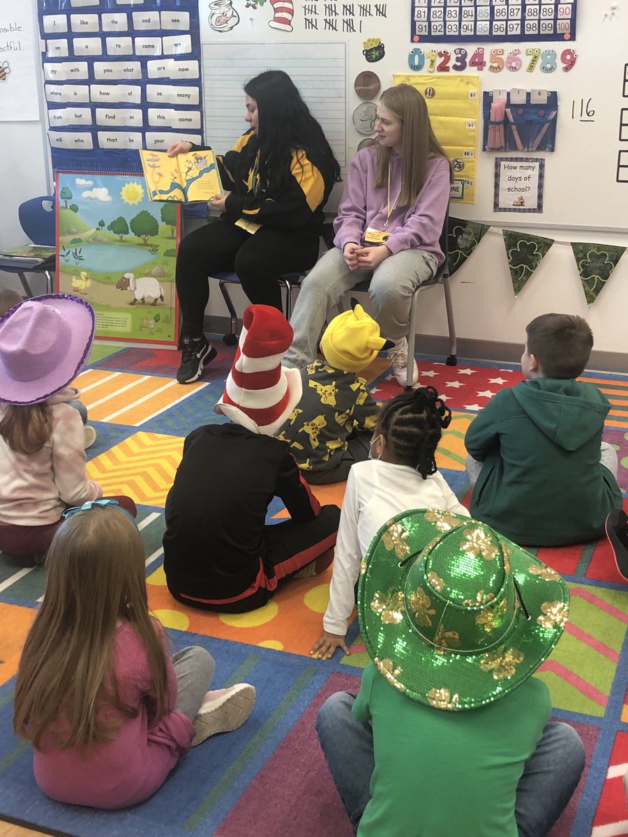 MrsCrisci's tweet photo. Guest Readers for Read Across America Day! Thank you Brooke and Sam for sharing. We loved it!#montourproud#Mrs Crisci’s kindergarten class https://t.co/1DDmJRAmaB