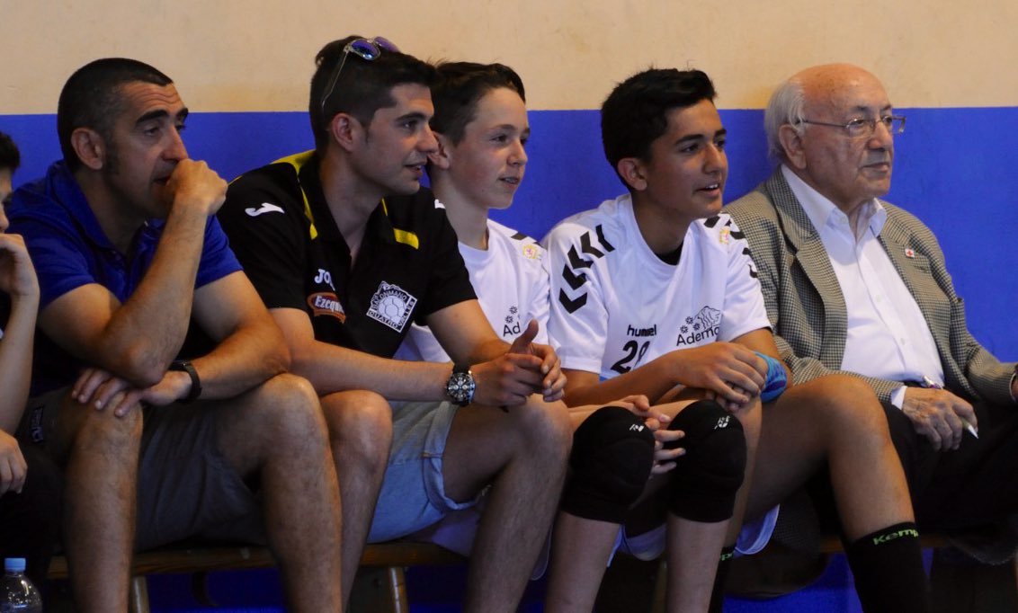 zapicoo_'s tweet image. 