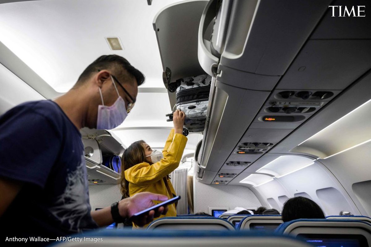 Why you should keep wearing a mask on planes—even when you no longer