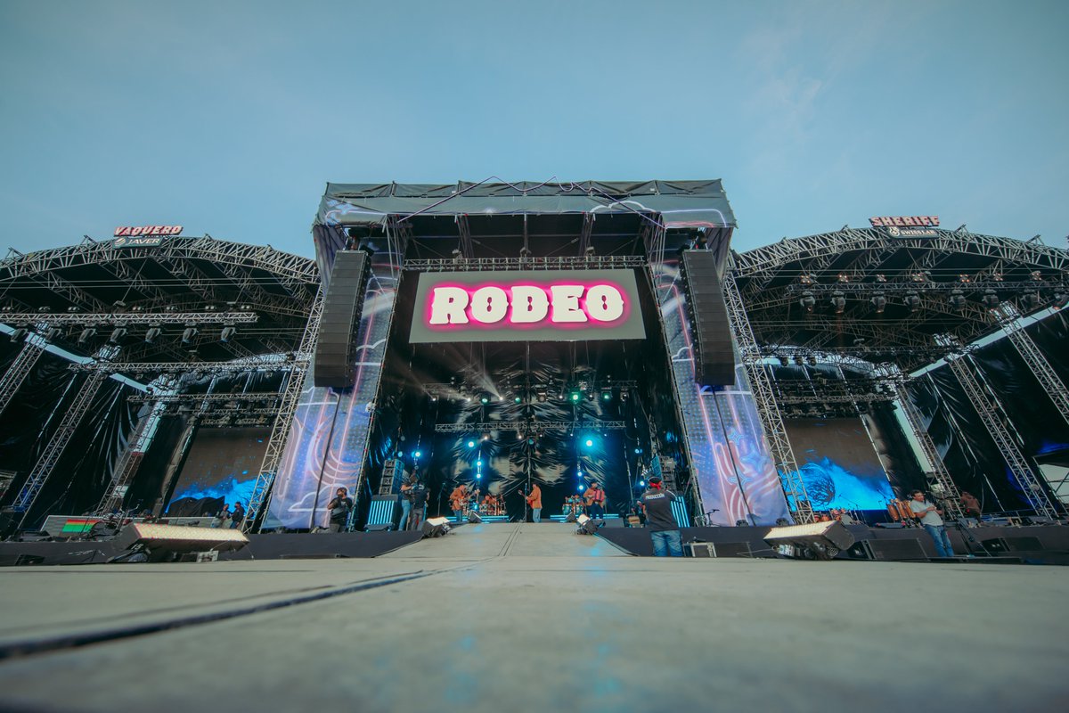 NortexFestival's tweet photo. En estos escenarios disfrutamos las mejores presentaciones de #Nortex2021 🤠🤩🙌 ¿Cuál fue tu favorito #Vaquero, #Rodeo o #Sheriff? https://t.co/wQ0T2zAm5q