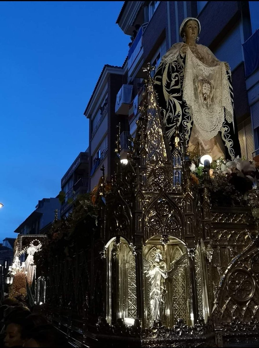 44 días faltan para vivir esto. Nuestro orgullo y también nuestro privilegio es abrirle paso a ella, a nuestra Virgen de la Amargura. ¿Tenéis ganas de este momento? #blancasyveros #santamujerverónica  #TronoVeronicaLorca  #tronoportadopormujeres  #pasoblancolorca #SemanaSanta2022