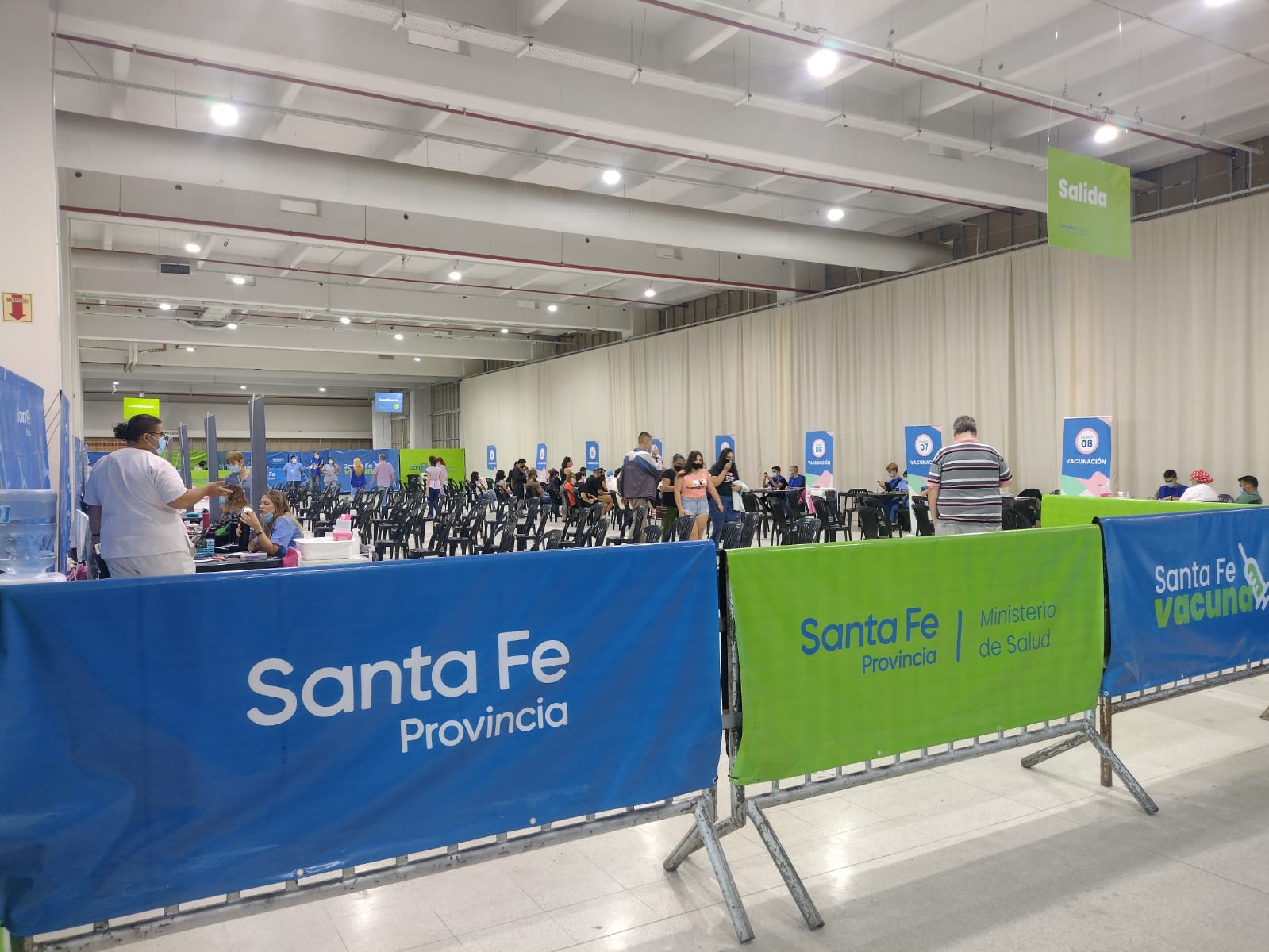 Camilo Scaglia on Twitter: "Ya funciona el Vacunatorio en el Portal Rosario Shopping ? ? HORARIO de 8.30 a 19 en el primer nivel. ?También cuenta con Vacumovil en el estacionamiento de