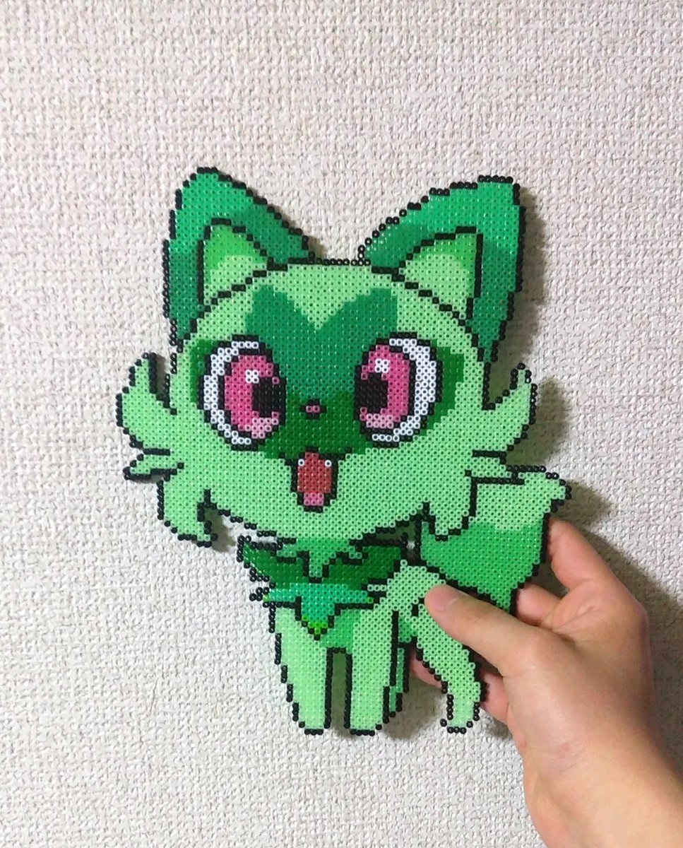 アイロンビーズでニャオハを作ってみました(*^o^*) #ニャオハ