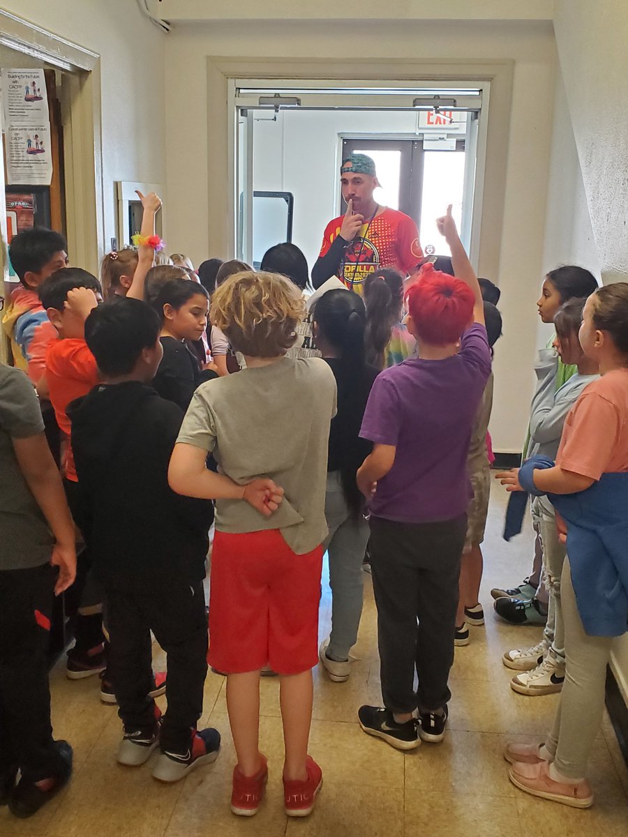 Holli_Sears's tweet photo. The best way to celebrate Wacky Wednesday is to launch a PBL Unit! They kicked it off with a scavenger hunt to find a letter from first grade suggesting that they create a math garden to help @NSDCentral students with math, reading, and mindfulness! https://t.co/KWDJ6mbFmN