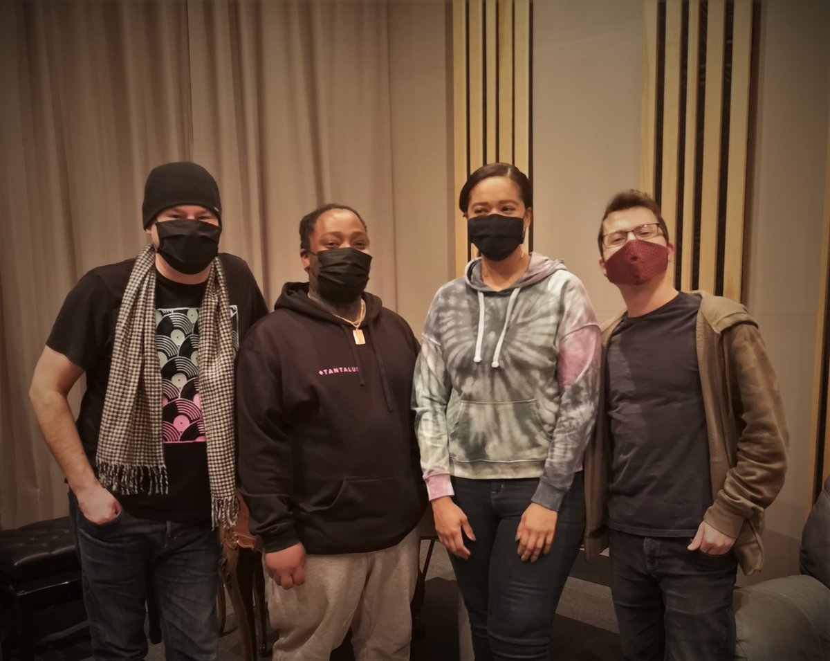 songwritersofCa's tweet photo. We welcomed this year's #toronto morning &amp; afternoon #mentoring session participants! @oleyyada #vickilovelee,Zack Elliott, @itsFletcherG + @Iamdonnaking @FACTORCanada  https://t.co/XNif9El1ZA #mentorship #prosongworksTO #2022 @the_baigle @BobbyJohnTweets https://t.co/DfIFbETbL8