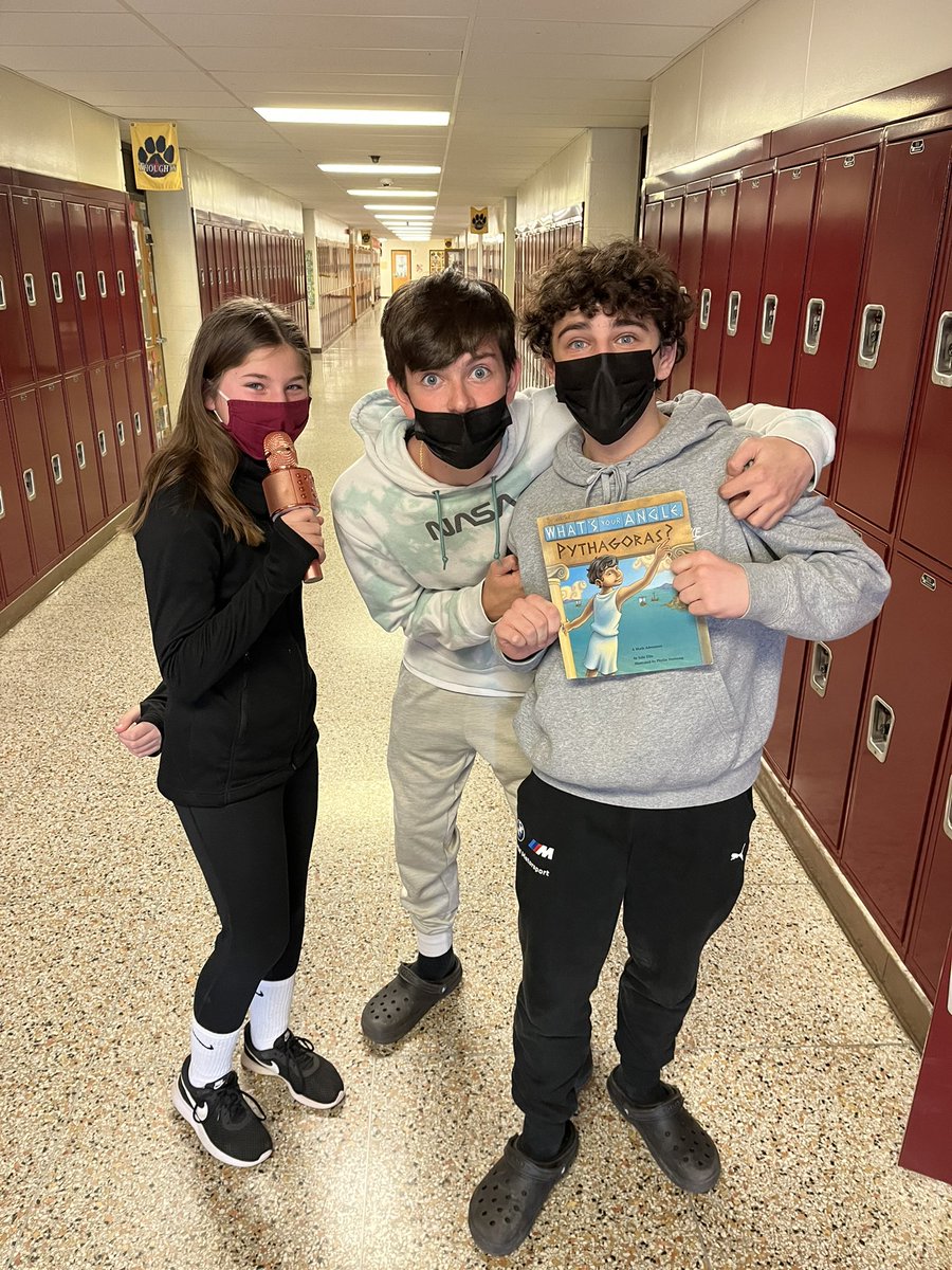 Mrs. Hough tweet media