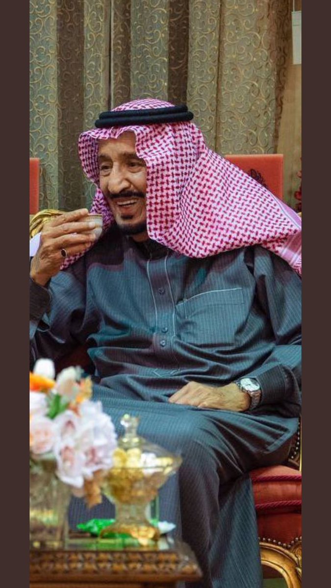 01000lssh's tweet photo. أطال الله عمرك على طاعته ومتعك بالصحة والعافية 

 #الملك_سلمان https://t.co/DjRjojJYjm