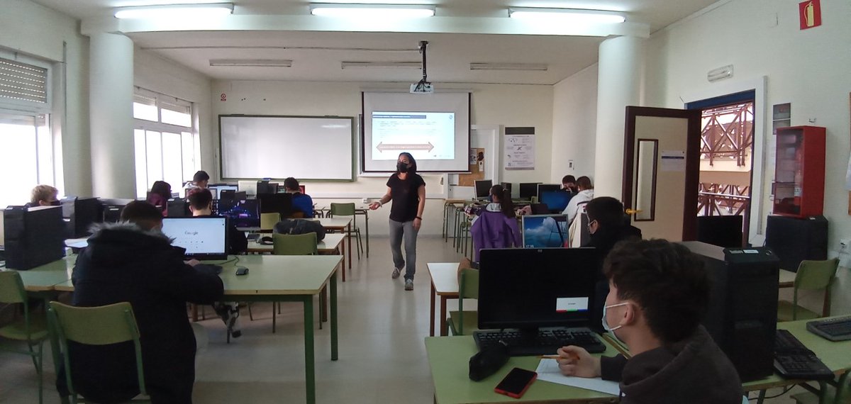iesalonsodemad1's tweet photo. Los alumnos de SMRA han participado en un taller sobre #Empleo2.0 para mejorar la empleabilidad. Gracias a Nieves Rojo Vidal, #ForemcylÁvila, han descubierto herramientas para la búsqueda de empleo: https://t.co/zGqBH2EVBZ, blogs, portales de empleo, videocurrículum…
@foremcyl https://t.co/lDOo0j6dmZ