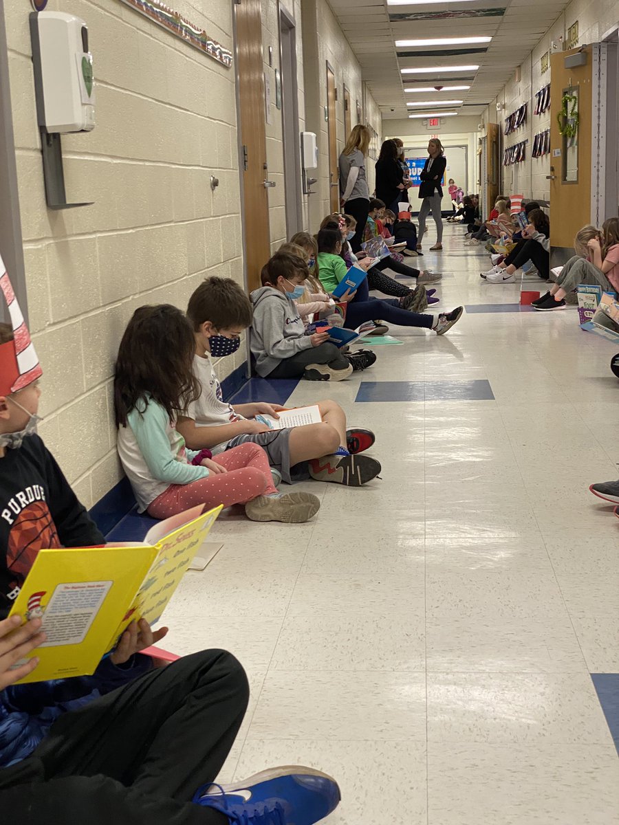Our #ReadAcrossAmericaDay got better and better as the day went on! ES students listened to guest readers all morning, and the MS joined in for buddy reading around the school to end the day. Such an enjoyable day!