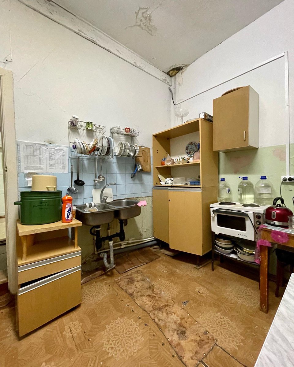 Juan_M_Granados's tweet photo. Aquí, unas fotos del hospital de Chersky, para PONER EN VALOR cómo vive esa gente en latitudes tan remotas.
Here, some pics of the #Chersky hospital, to VALUE how these people live in such remote latitudes.
https://t.co/f04pl4frkb https://t.co/wunducvX53