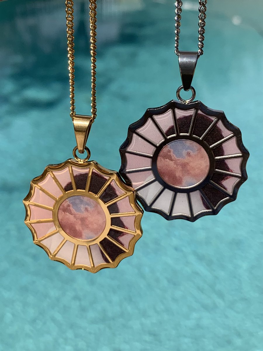 mustcaps's tweet image. Blow up the RT for the chance to win. (3 winners will be selected) 

5 months in the making &amp;amp; it’s finally here and available on our website. (mustcaps.com)

Each window is meticulously crafted with an art insert &amp;amp; protected with a clear coat that will last a lifetime.