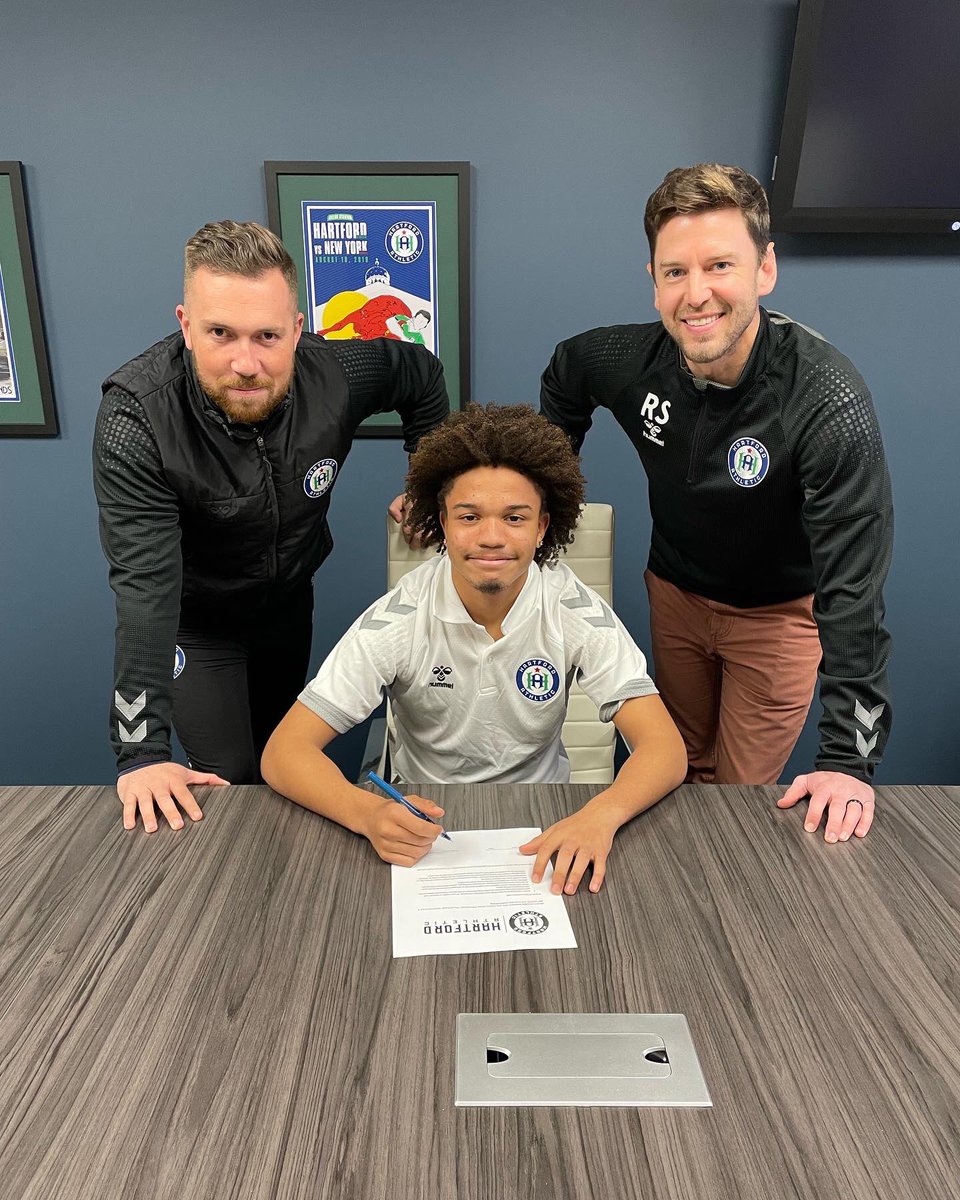 The youngest signing in club history 👏✍️🟢🔵

Hartford Athletic has signed Damon Rouse to a USL Academy Contract ahead of the 2022 season

🔗 bit.ly/3HJ9E36