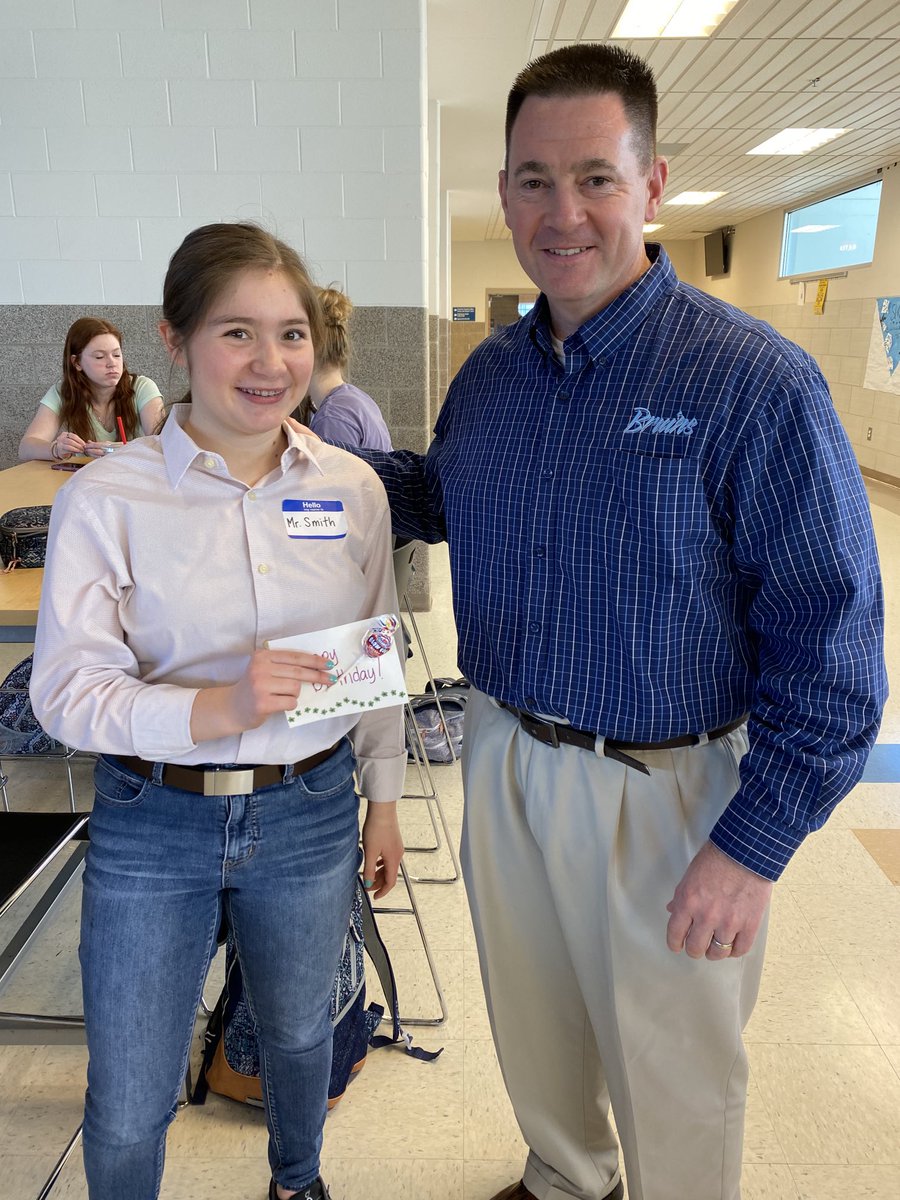 MrSmith_AP_BHS's tweet photo. Extremely honored that a student would want to dress like me on “Dress Like Your Favorite Teacher Day” while celebrating MAD week.  #bvillebruWin https://t.co/SUpPRKuKjD