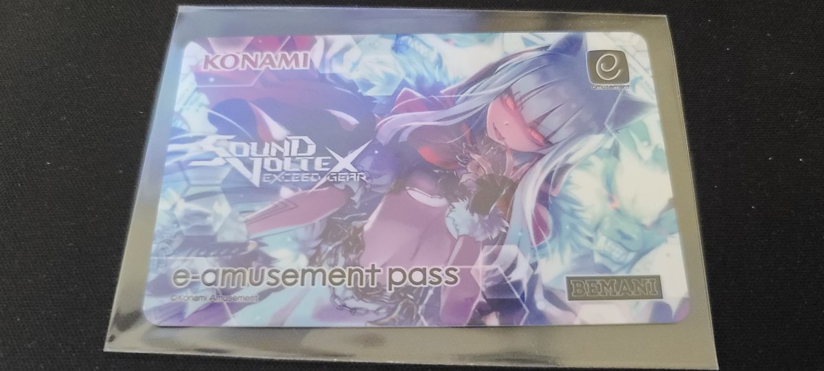 MajimaNago's tweet photo. 30 bucks for shipping, but it came in!
Its sooooo pretty!
#Vtuber #VTuberUprising #soundvoltex #exceedgear #KONAMI https://t.co/9uEoMZODR2