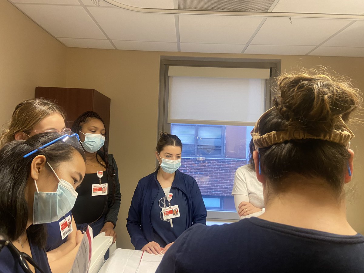I6 monthly educational topics chosen by the I6 team and our unit council. Care of the pt with respiratory needs and their equipment. Thanks Alex our I6 Unit Council Chair and our educator Kathleen #LearningTogether 🙌🤗💃🏾<a href="/AishaD_Miller/">Aisha Miller</a> <a href="/ErnestoPMir/">Ernesto Perez-Mir</a> <a href="/kgrands/">Katie L. Grandstaff</a>