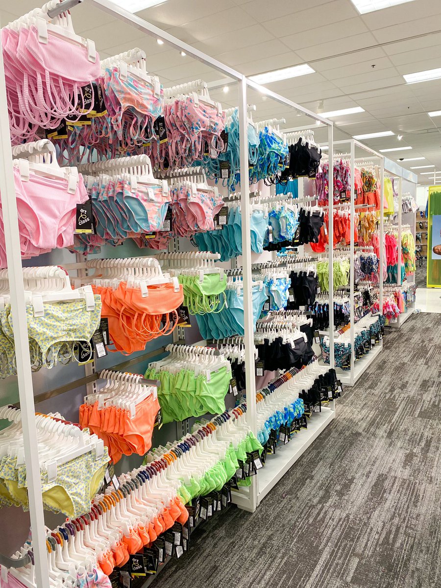 sara57490953's tweet image. Love this season with all the bright colors. Recognition to TL Hyacinth for showcasing a color scheme and putting swim stories together so it’s easier for the guest to shop 😍🎯 #T2188 #Target @VisualMiami @JoeyG85