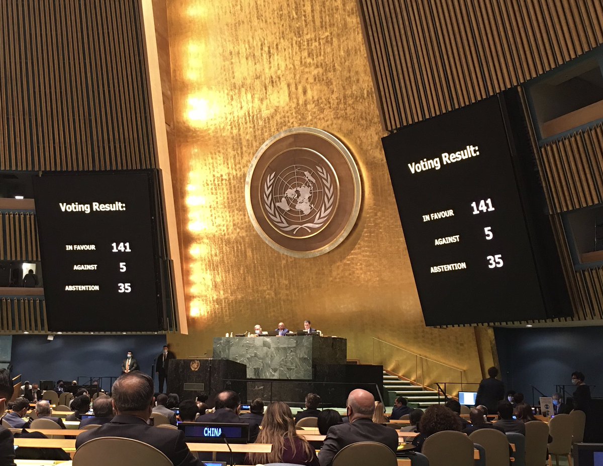 A resounding vote for peace at the Emergency Special Session of the UN General Assembly 🇺🇳 with 141 countries condemning Russian aggression and defending the #UNCharter. The international community #StandWithUkraine 🇺🇦
