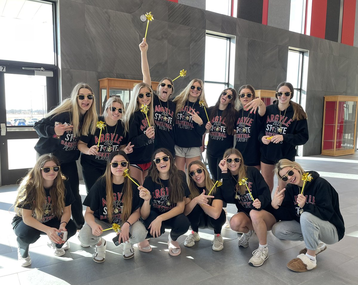 AHSLadyEagles's tweet image. 🚌The Lady Eagles are off! Next stop, San Antonio! Thank you Argyle ISD for the clap outs, goodie bags and all the support!❤️
#FinishTheFlight #2games #FinalFour 🦅🏀