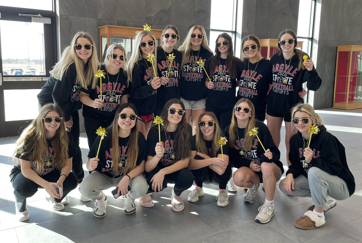 AHSLadyEagles's tweet image. 🚌The Lady Eagles are off! Next stop, San Antonio! Thank you Argyle ISD for the clap outs, goodie bags and all the support!❤️
#FinishTheFlight #2games #FinalFour 🦅🏀