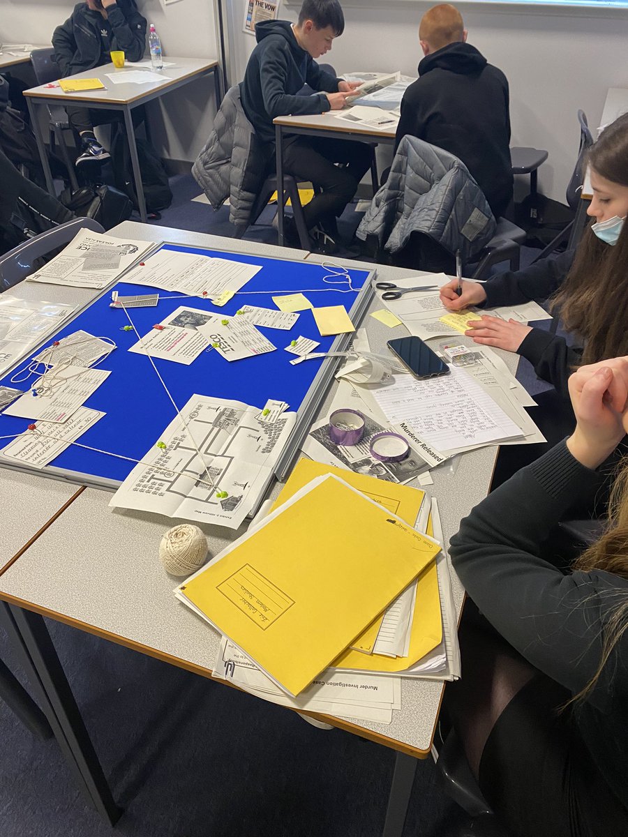 Dumbarton Academy Humanities Faculty tweet media