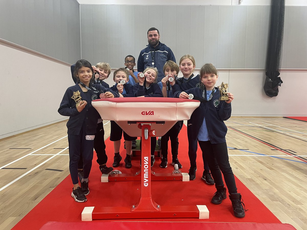 BevDickinson4's tweet photo. A HUGE 🗣shout out to our @Grazebrook_Pri #Gymnastics 🤸🏽‍♀️squad at today’s  @younghackney #Schools #KeySteps comp!  

Delighted to say our dedication equalled two fab 🏆

Year 3 &amp; 4 🥈👏
Year 5 &amp; 6 🥈👏

Super balance, co-ordination, agility and super bendy too! 👍

@NewWaveFed ❤️ https://t.co/wFFYGQFDEU