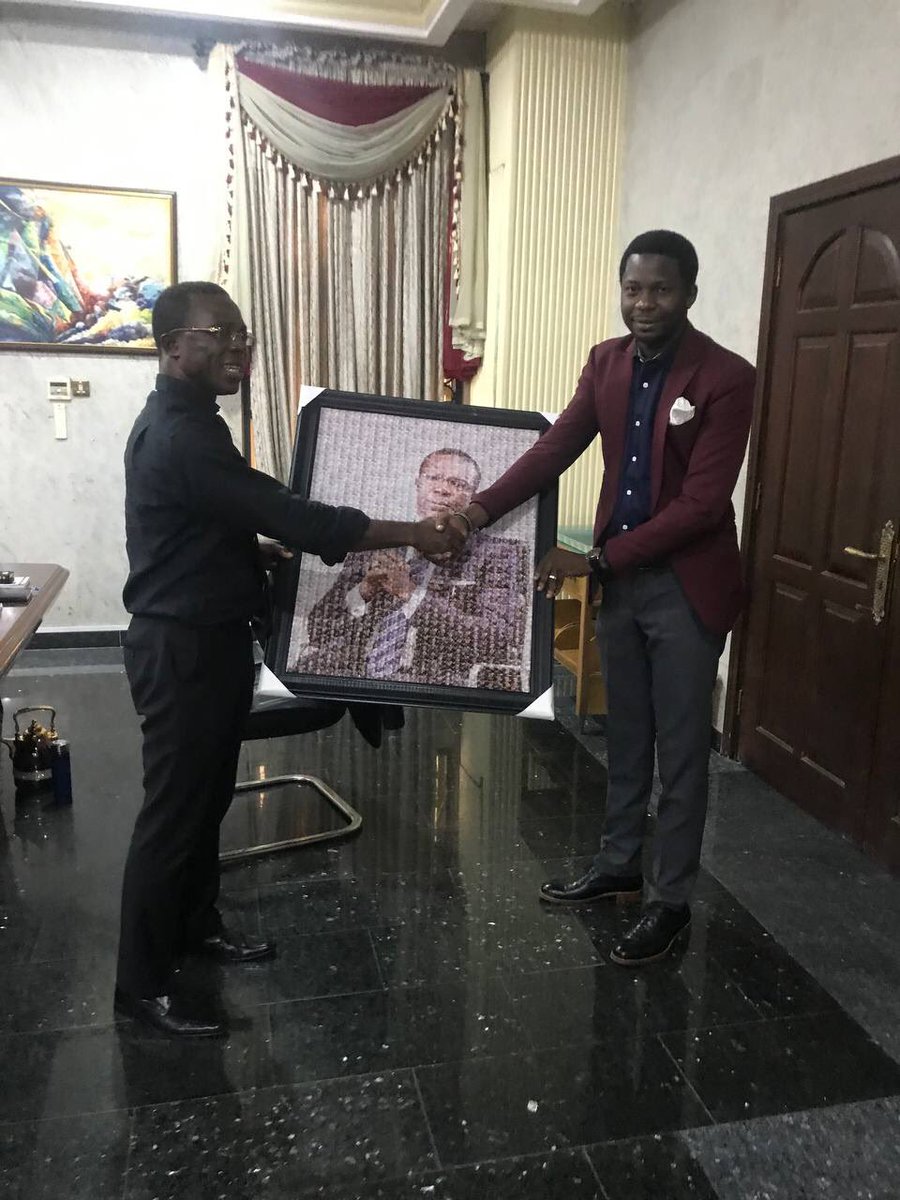 iamakinakinpelu's tweet photo. One of my highlight for the week. Just felt impressed to stop by and say hello to Dr Cosmas Maduka CON
Went with few of our staff also.He just couldn’t stop talking about the frame done mosaically
@iamakinakinpelu
#akinspeaks #cosmasmaduka #coscharis #billionaire https://t.co/ALHkdiLbSb