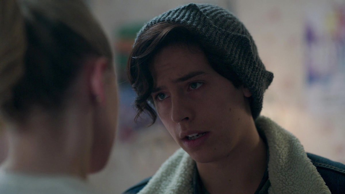 L0VERBILLS's tweet photo. Happy bughead day! ❤️ #bughead #Riverdale https://t.co/sOsDbyZZFA