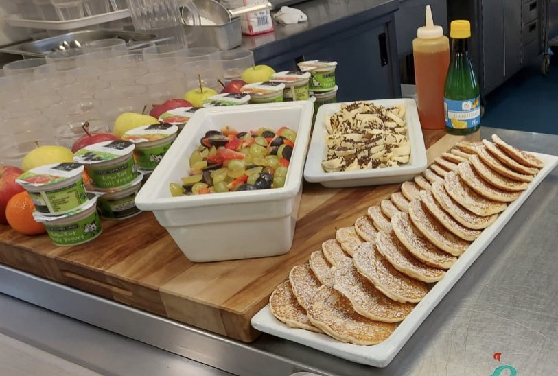 Vicky at Ivybank School said her children loved the bananas &amp; chocolate topped pancakes….Mmmmmm!!@mellorscatering <a href="/sashawalters50/">Sasha Walters</a> <a href="/DBNutrition_/">Danielle Watkins BSc (Hons) RPHNtr</a> <a href="/jem/">Jem</a>