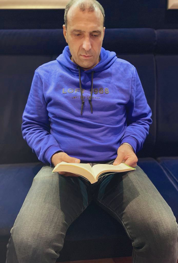 Her gün tek bir cümle bile olsa okumalıyız. 
#osmaniyeokuyor