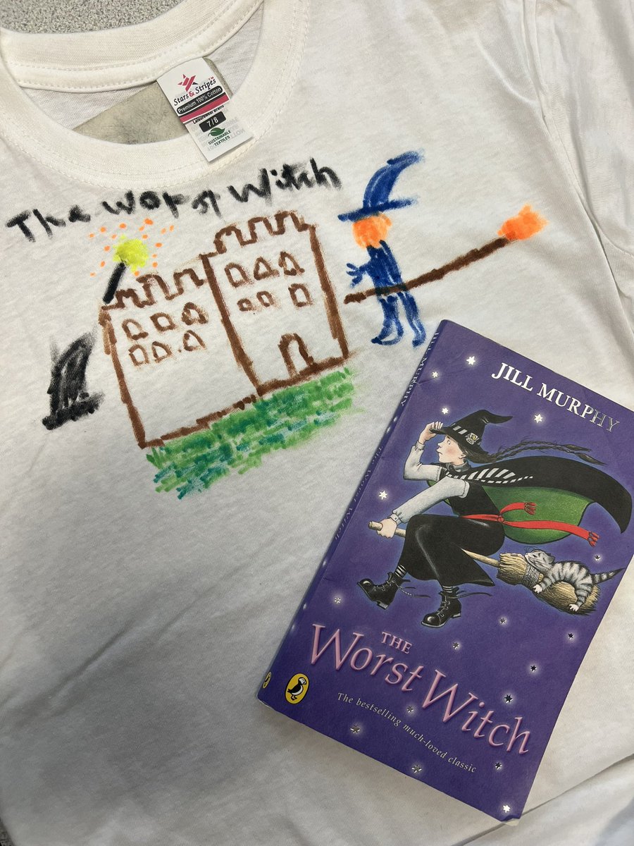 miss_bradfield's tweet photo. Today we designed T-shirts of our favourite books for World Book Day. The children are so excited to wear them tomorrow! 📚❤️ @PelhamPrimary_ @WorldBookDayUK @trustilluminate #WorldBookDay https://t.co/O811tSzNuL