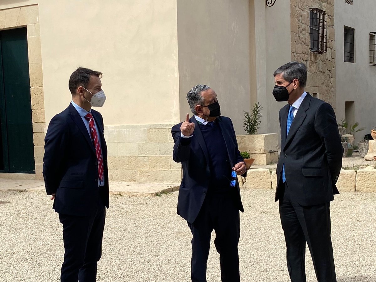 Tribunal Constitucional de España tweet media