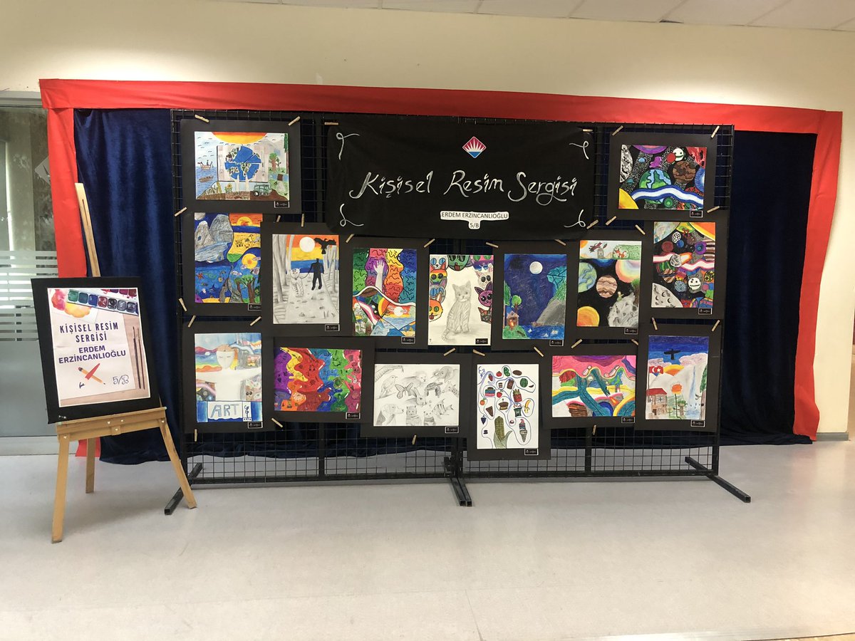 5-B Sınıfı öğrencimiz,Ercan  Erzincanlıoğlu’nun “Yansıma”isimli karışık teknik ile hazırladığı ilk kişisel resim sergisini lobimizde öğrencilerimizle buluşturduk.❤️💙#kişiselsergi #sanat #sanatetkinlikleri #sanatheryerde