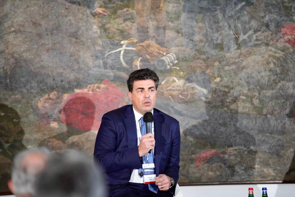 FregaPasquale's tweet photo. Questa mattina a #Caserta per la firma del protocollo tra @Confindustria, @Reg_Campania e #Confindustria Campania. Un milestone ma anche un modo per continuare a dare il nostro contributo alla crescita di questo territorio #novartis #alfiancodelleregioni https://t.co/PlsNqNqK0O