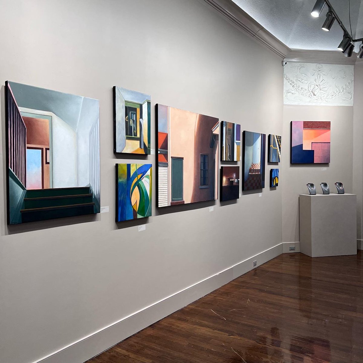 Did you know that Gretchen Dow Simpson, who has work on view through Friday, has illustrated the covers of more than 60 issues of The New Yorker? 

We were delighted to share this wonderful collection of Gretchen’s recent work in our current exhibition. See it before it closes!