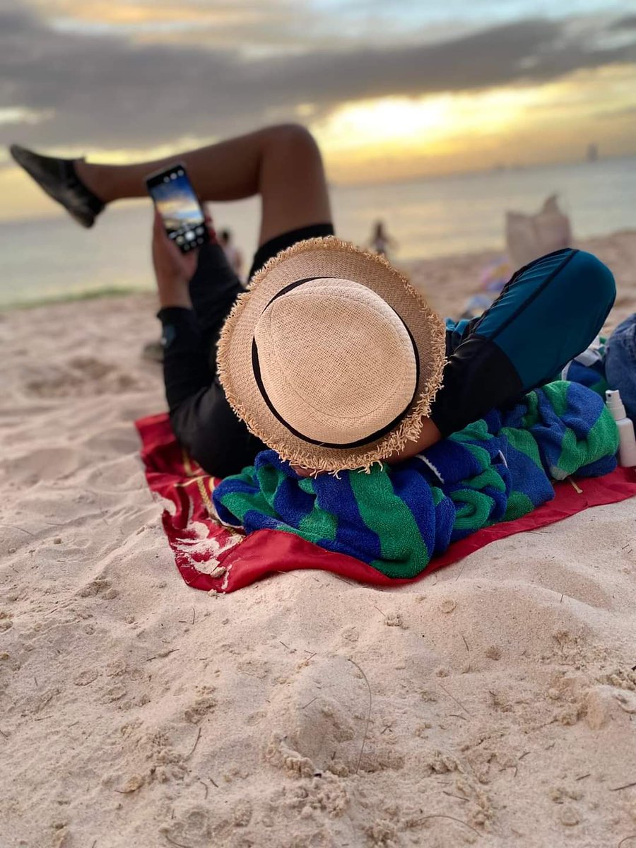 JercNFTArts's tweet photo. #strugglingartist #boracay #nft https://t.co/n6NUtS71lU